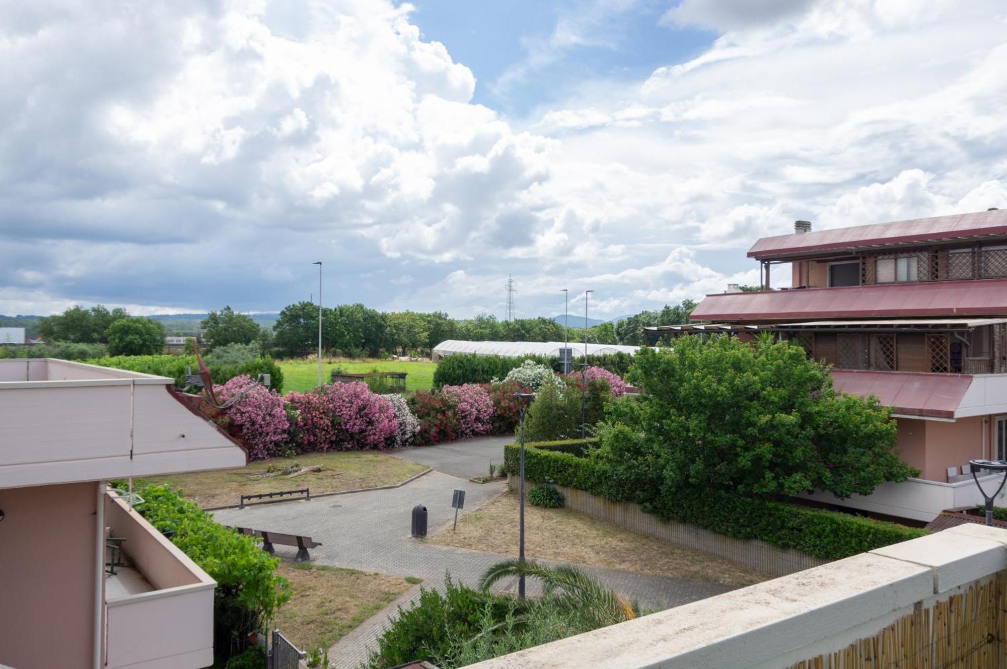 Appartamento Casa Miranda Cecina  Esterno foto